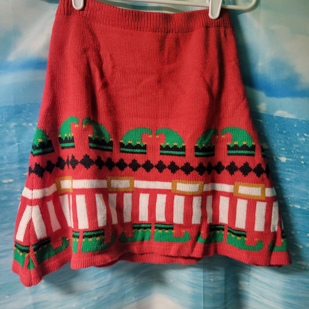Derek Heart NWOT Christmas Elf Sweater Skirt Size Small Womens